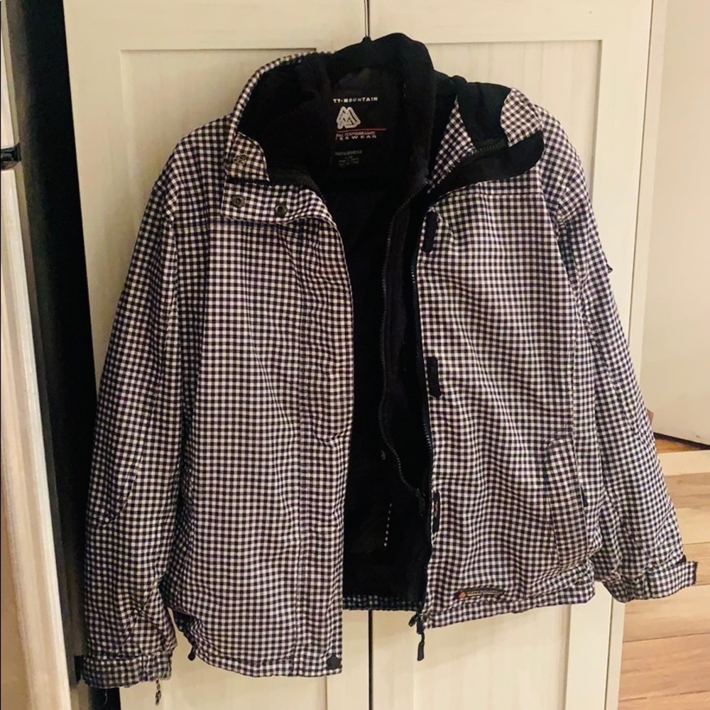 Winter coat good condition size:large